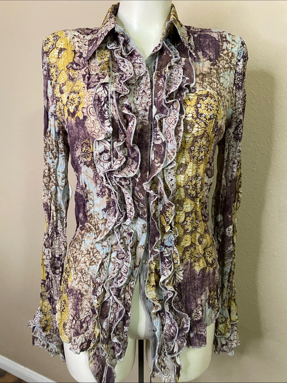Violet & Claire Yellow and mauve Printed Boho ruffled front top blouse M 💕